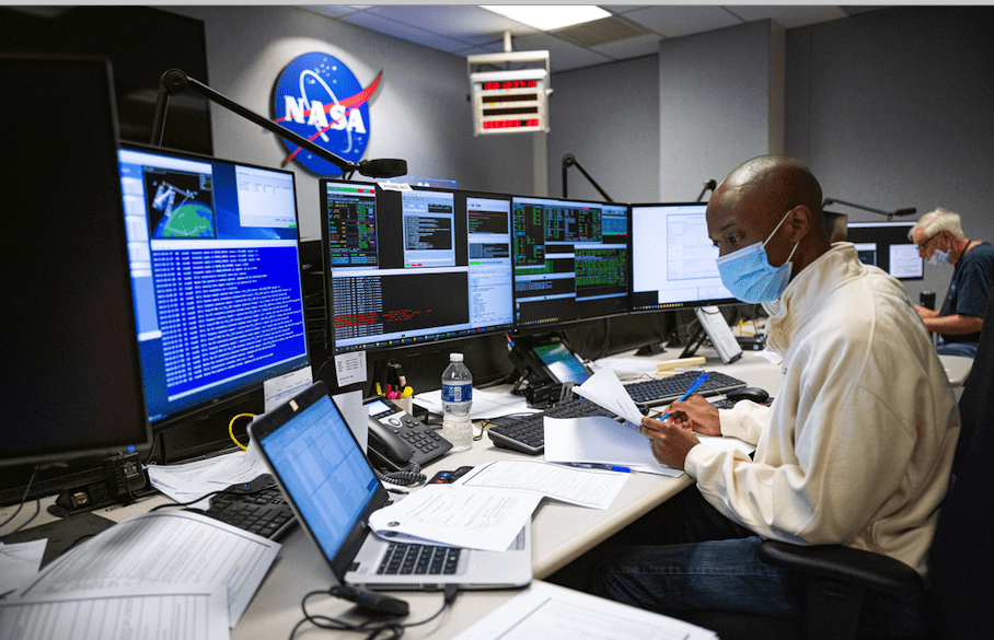 Who hacked NASA in 1999?